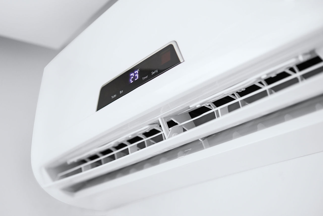 Air conditioning unit providing reliable climate control